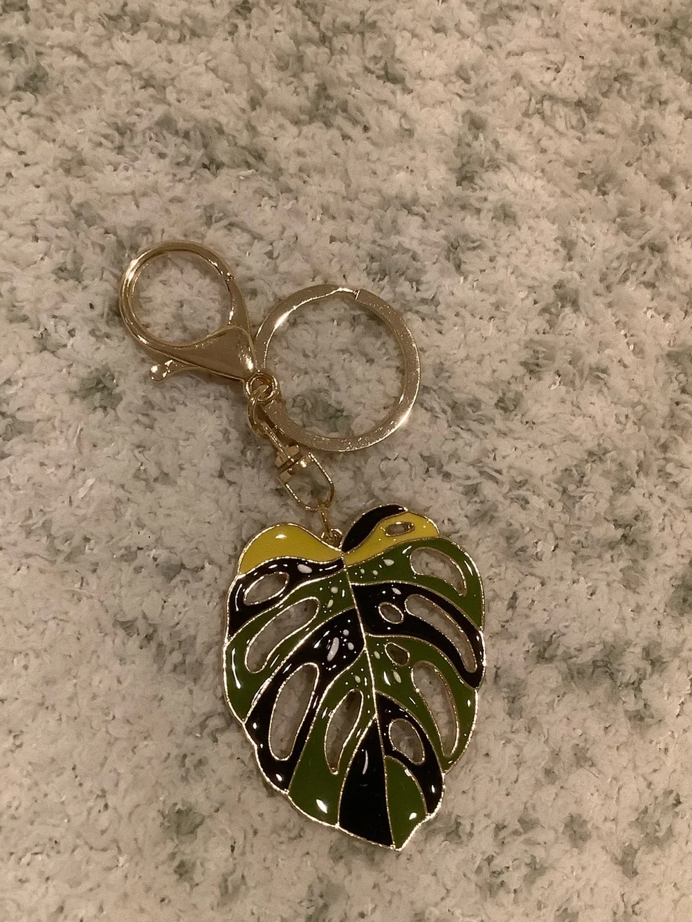 Tropical Monstera Philodendron Leaf Shaped Enamel Keychain Yellow & Green NWT